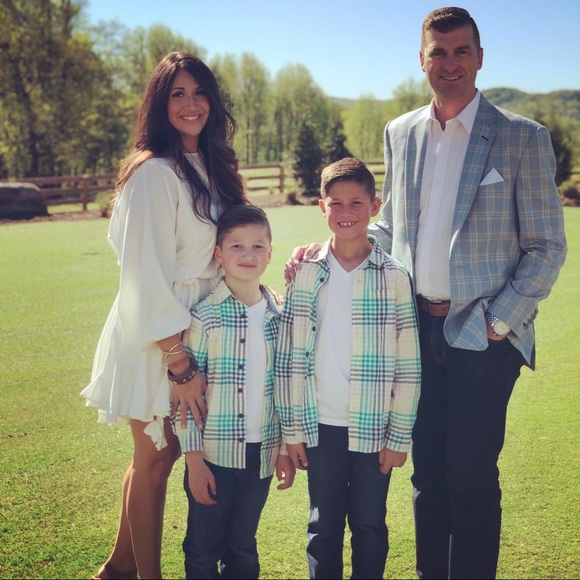 Meet your Posher, Katie - Picture 1 of 1